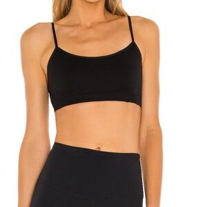 SPLITS59 Loren Seamless Sports Bra in Black. Women’s M/L